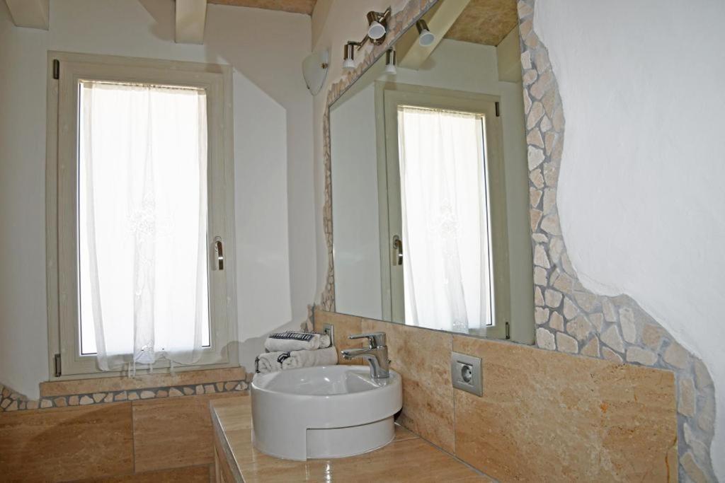 La Casa Di Ziu Menicu Villa Cannigione Kültér fotó